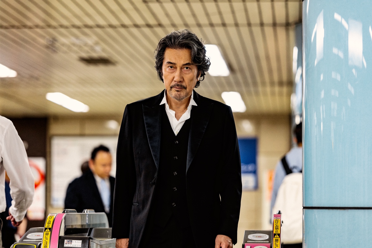 劇中也呈現高瀨川放下自尊、狼狽掙扎的模樣。（圖片提供：Netflix ）